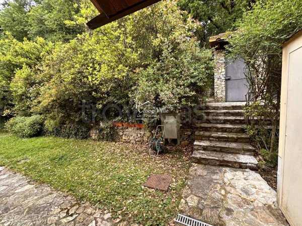 casa indipendente in vendita a Montemurlo