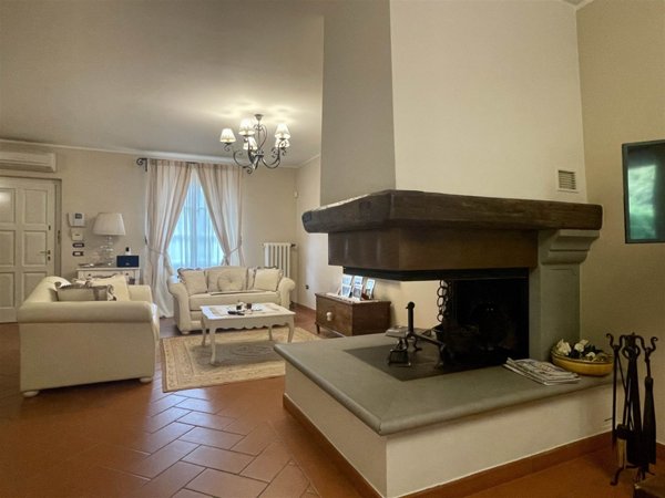 casa indipendente in vendita a Montemurlo in zona Bagnolo