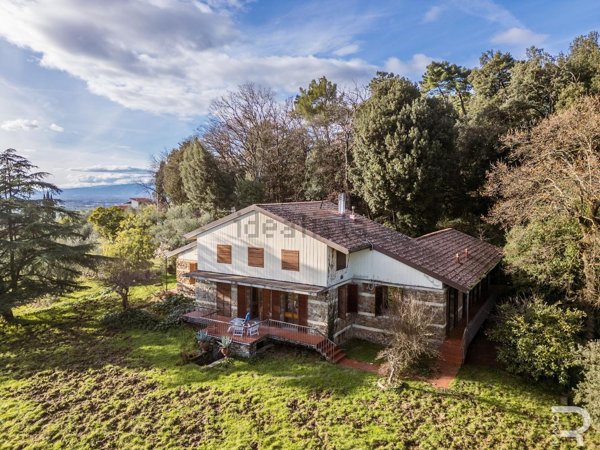 casa indipendente in vendita a Montemurlo