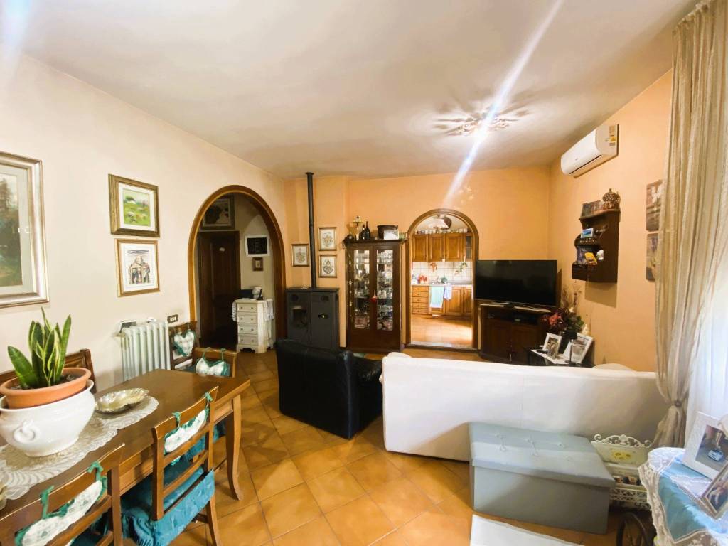 casa indipendente in vendita a Montemurlo in zona Fornacelle