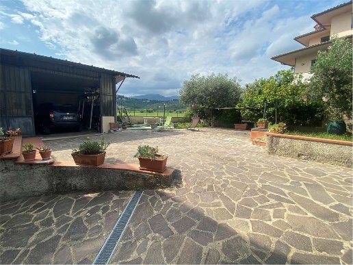 casa indipendente in vendita a Montemurlo in zona Ponte Bocci