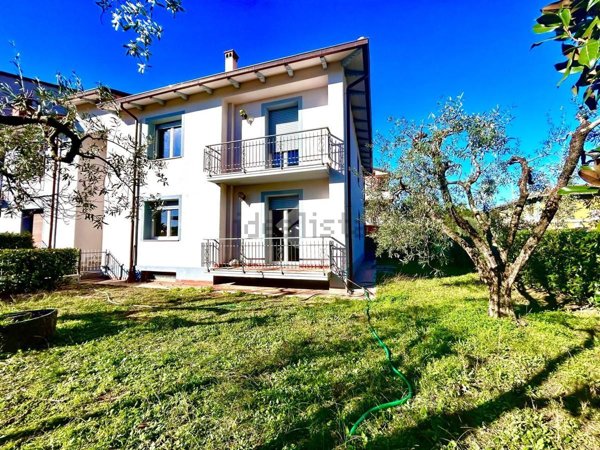 appartamento in vendita a Montemurlo in zona Bagnolo