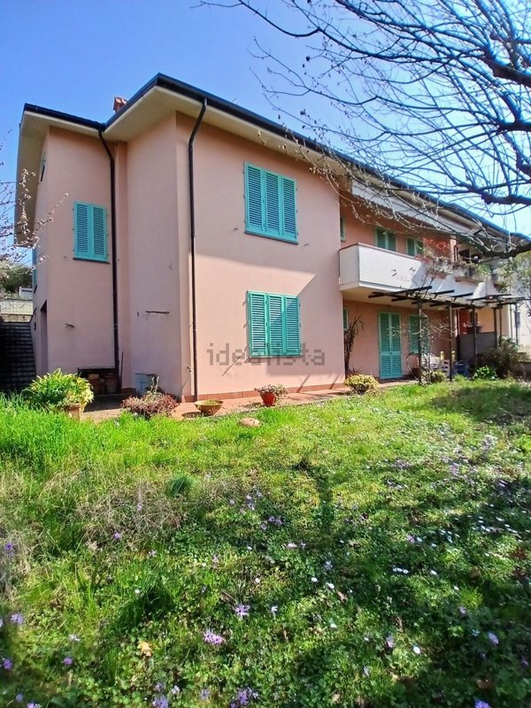 casa indipendente in vendita a Montemurlo in zona Fornacelle