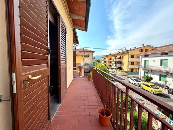 appartamento in vendita a Montemurlo in zona Fornacelle