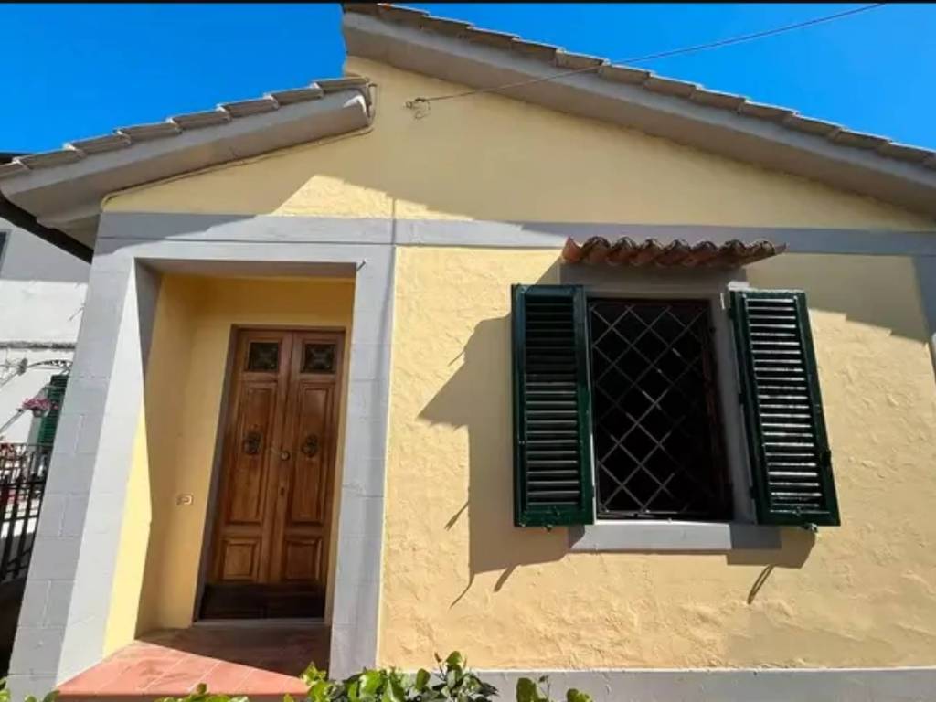 casa indipendente in vendita a Poggio a Caiano