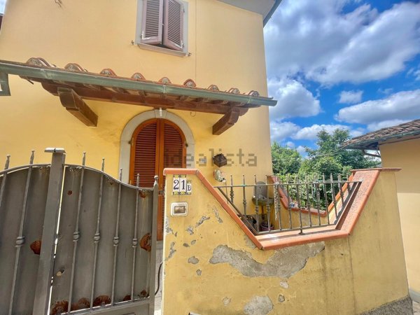 casa indipendente in vendita a Poggio a Caiano