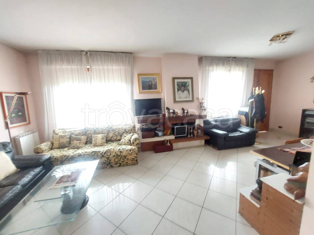 casa indipendente in vendita a Poggio a Caiano