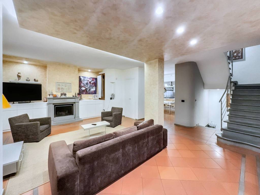 casa indipendente in vendita a Poggio a Caiano