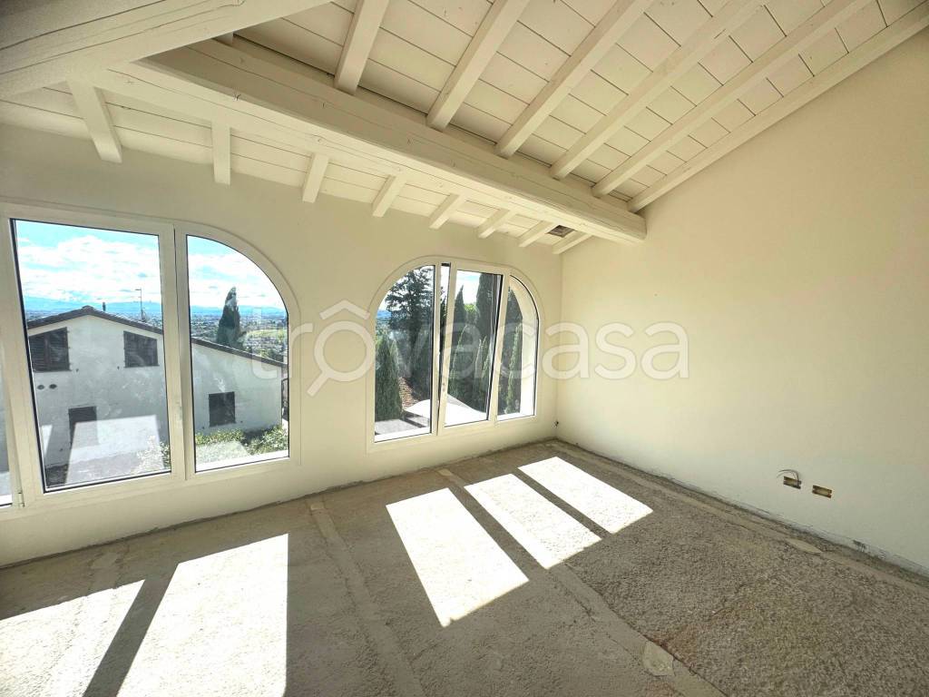 casa indipendente in vendita a Poggio a Caiano