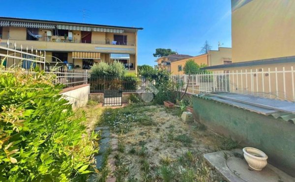 casa indipendente in vendita a Poggio a Caiano