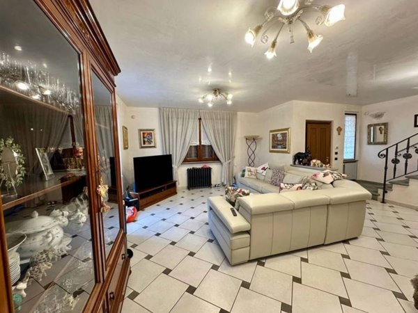 casa indipendente in vendita a Poggio a Caiano