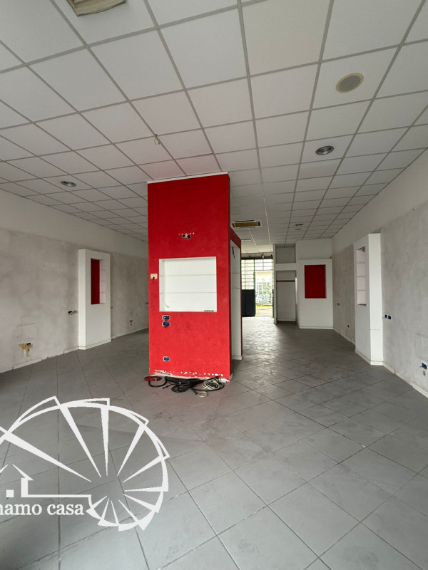 negozio in vendita a Poggio a Caiano