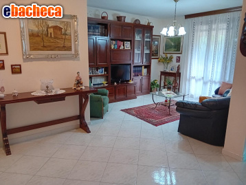casa indipendente in vendita a Poggio a Caiano