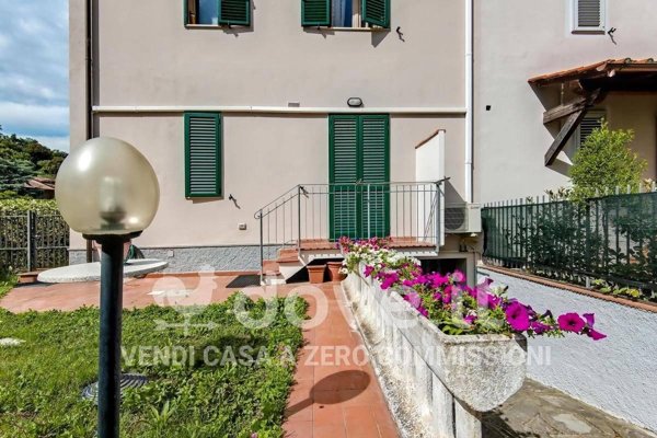 casa indipendente in vendita a Poggio a Caiano