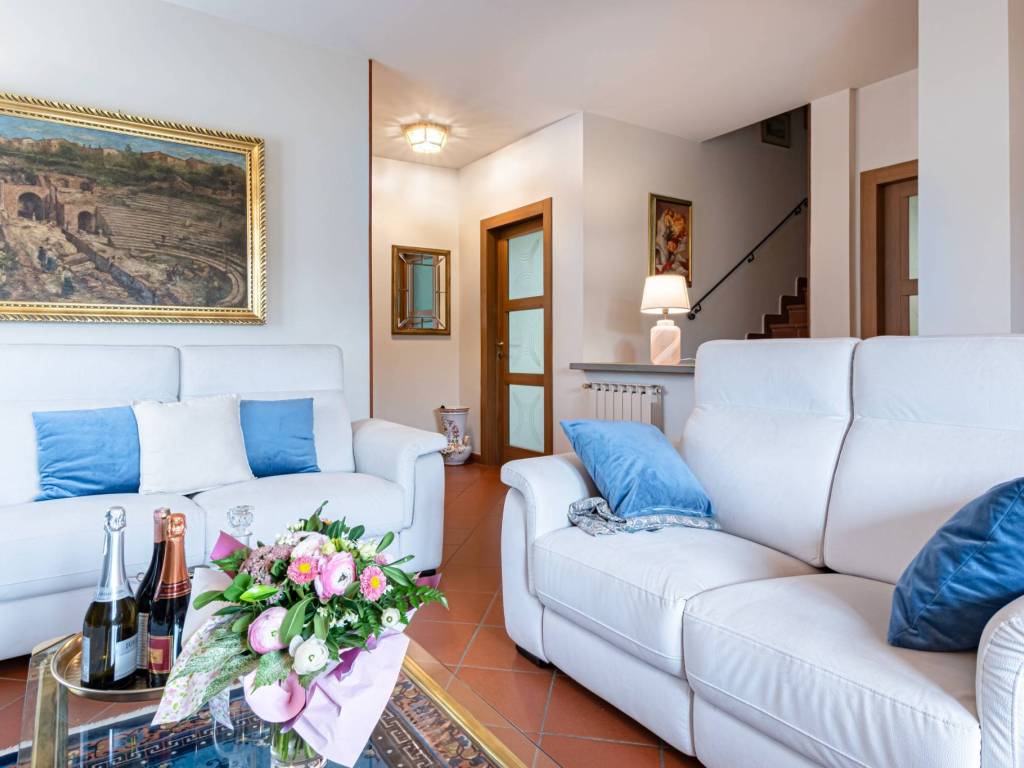 casa indipendente in vendita a Poggio a Caiano