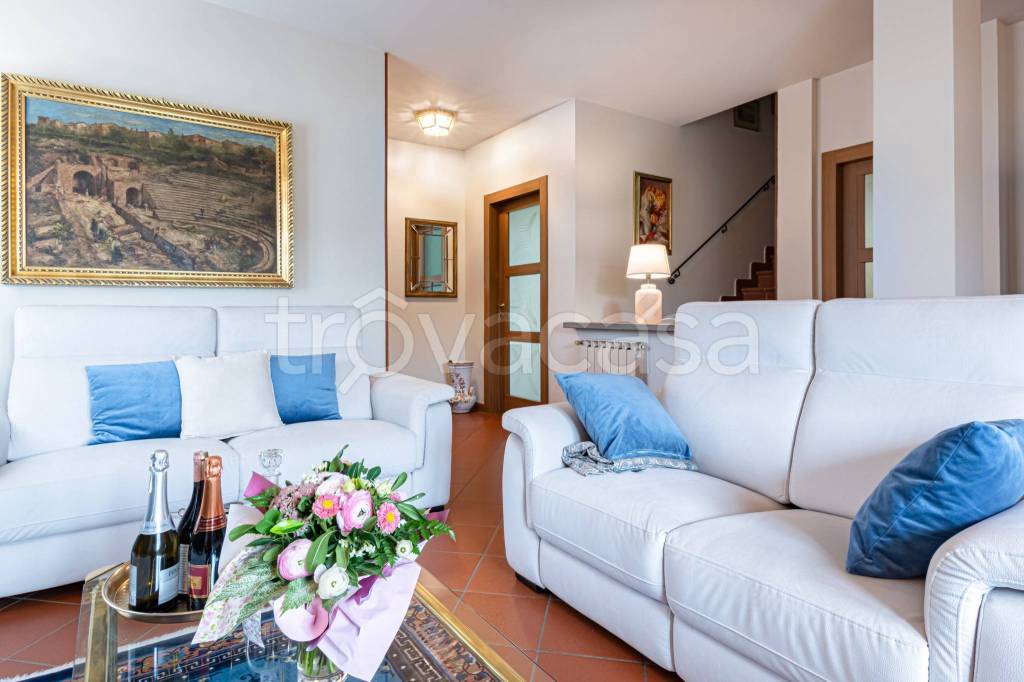 casa indipendente in vendita a Poggio a Caiano