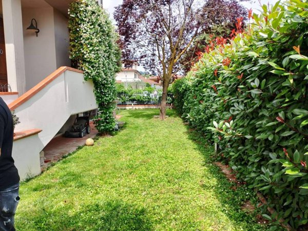 casa indipendente in vendita a Poggio a Caiano
