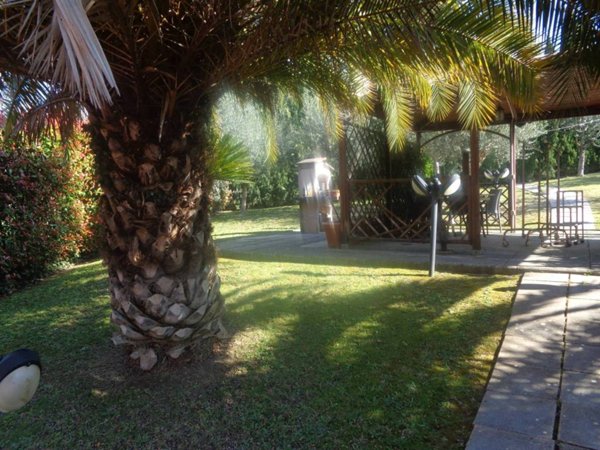 casa indipendente in vendita a Poggio a Caiano