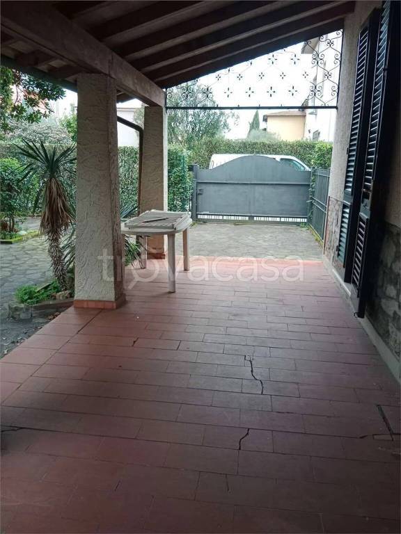 casa indipendente in vendita a Poggio a Caiano in zona Poggetto