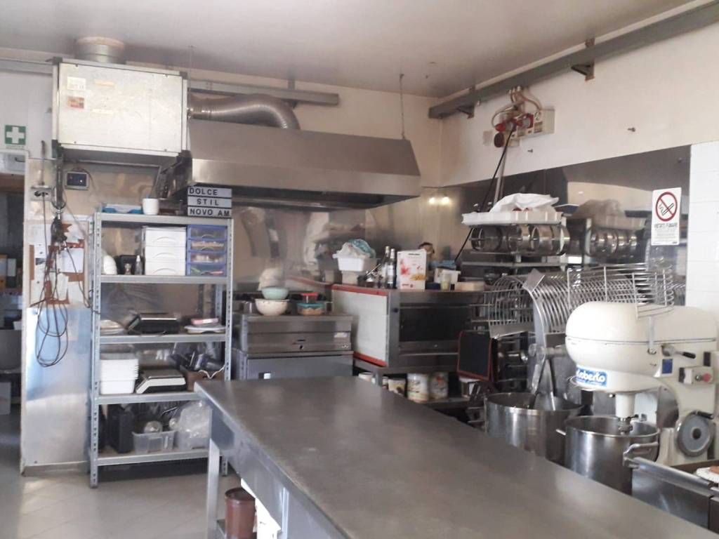 negozio in vendita a Poggio a Caiano