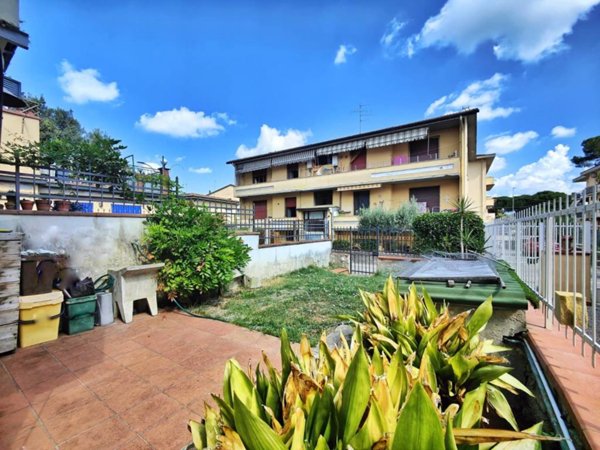 casa indipendente in vendita a Poggio a Caiano