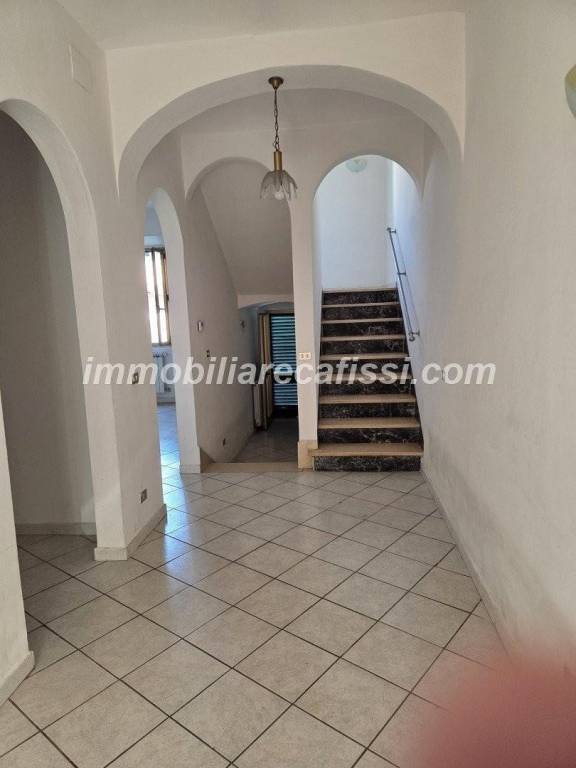 casa indipendente in vendita a Poggio a Caiano