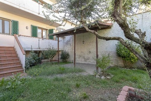 casa indipendente in vendita a Poggio a Caiano