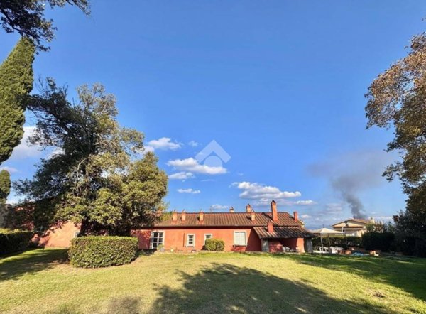 casa indipendente in vendita a Poggio a Caiano in zona Santa Cristina in Pilli