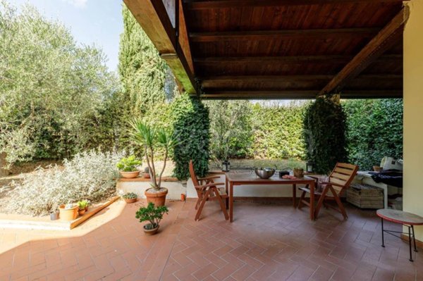 casa indipendente in vendita a Poggio a Caiano