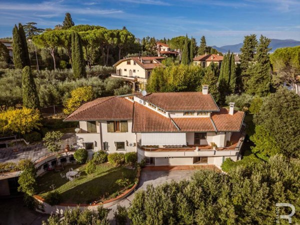 villa in vendita a Poggio a Caiano