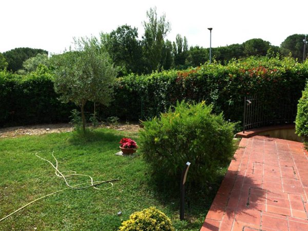 casa indipendente in vendita a Poggio a Caiano