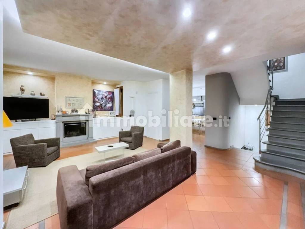 casa indipendente in vendita a Poggio a Caiano