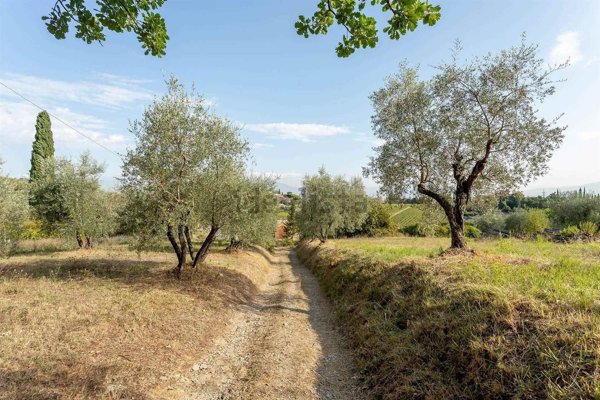 casale in vendita a Poggio a Caiano in zona Santa Cristina in Pilli