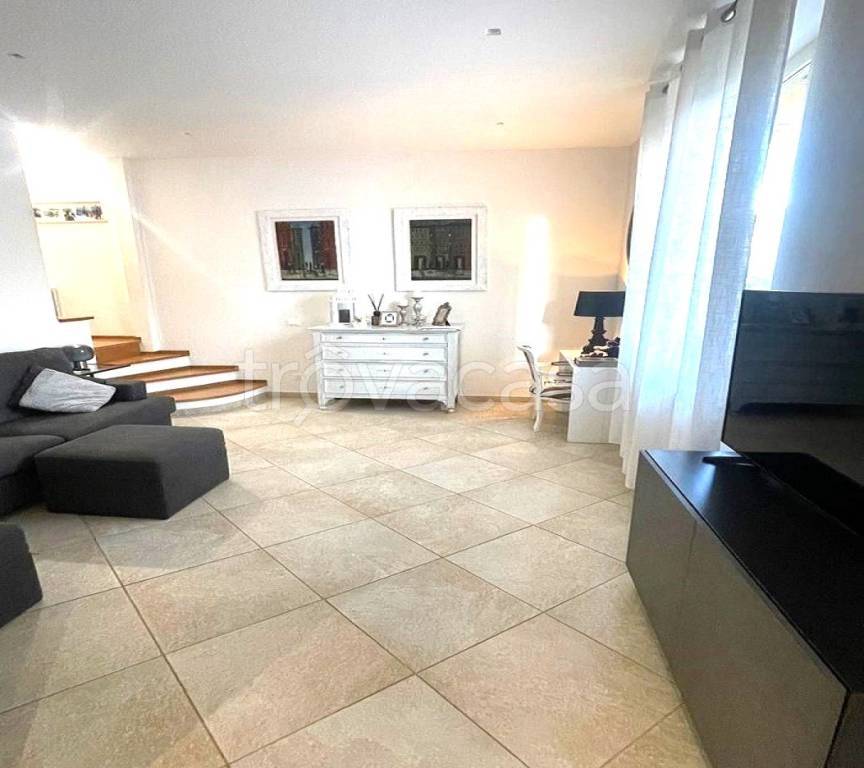 casa indipendente in vendita a Poggio a Caiano