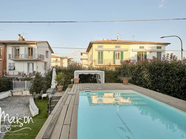 casa indipendente in vendita a Poggio a Caiano