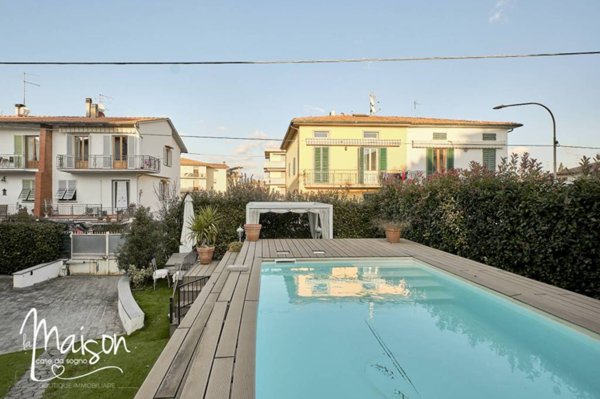 casa indipendente in vendita a Poggio a Caiano