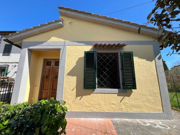 casa indipendente in vendita a Poggio a Caiano