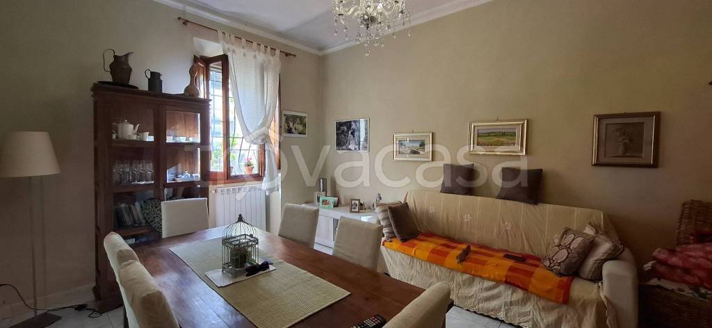 casa indipendente in vendita a Poggio a Caiano