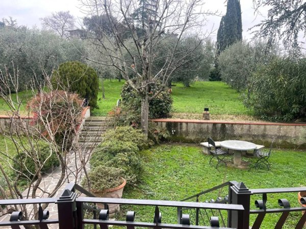 casa indipendente in vendita a Poggio a Caiano