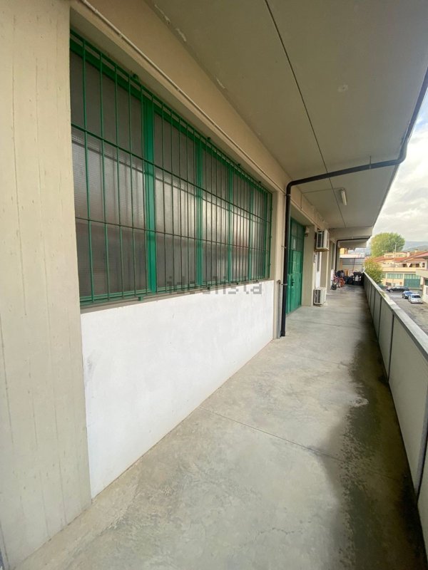 ufficio in vendita a Poggio a Caiano