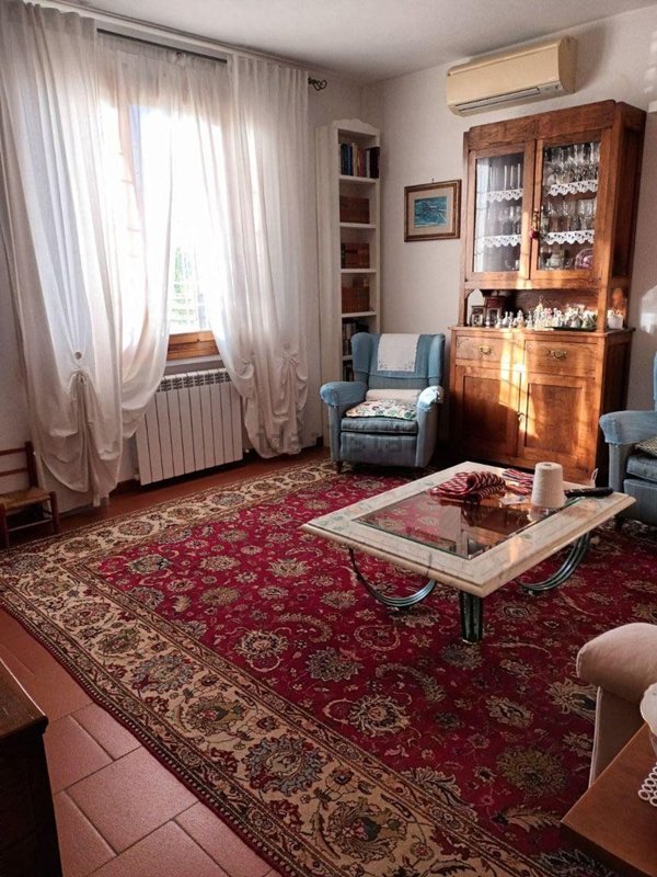 casa indipendente in vendita a Poggio a Caiano