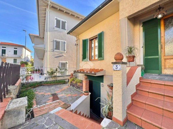 casa indipendente in vendita a Poggio a Caiano