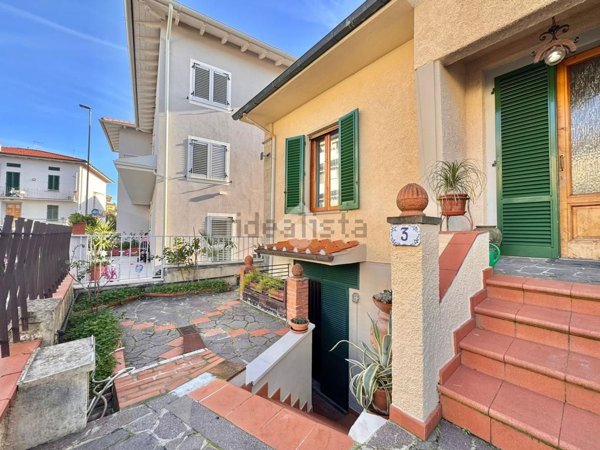 casa indipendente in vendita a Poggio a Caiano