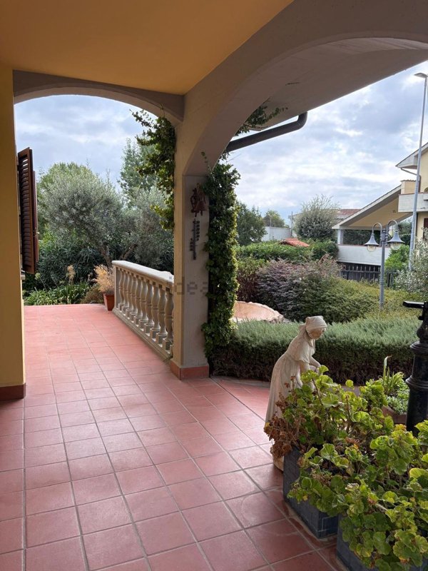 casa indipendente in vendita a Poggio a Caiano