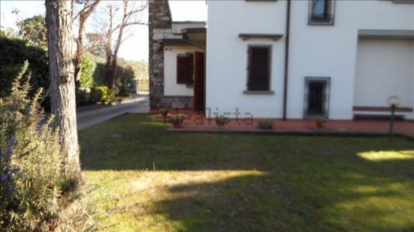 casa indipendente in vendita a Poggio a Caiano