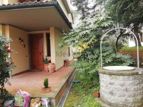 casa indipendente in vendita a Poggio a Caiano