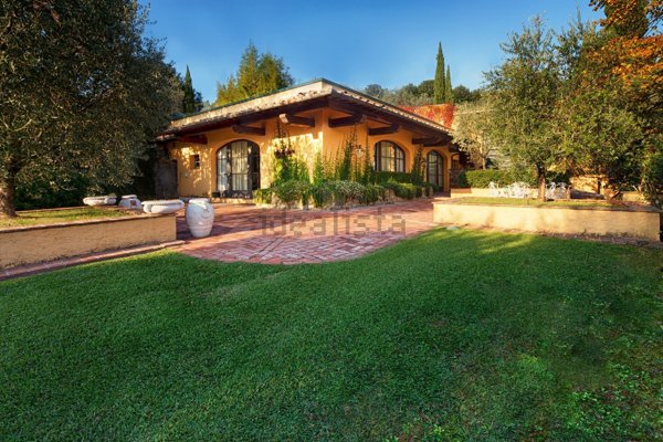 casa indipendente in vendita a Poggio a Caiano