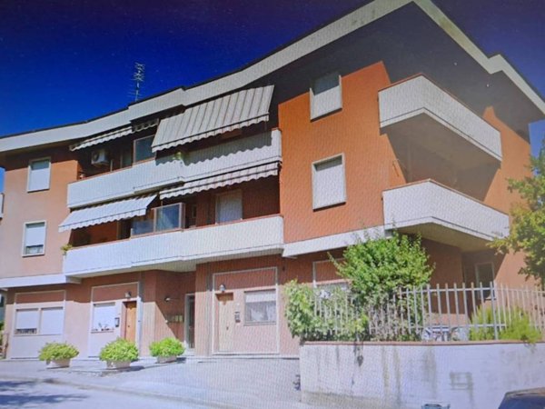 appartamento in vendita a Poggio a Caiano in zona Poggetto