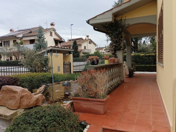 casa indipendente in vendita a Poggio a Caiano