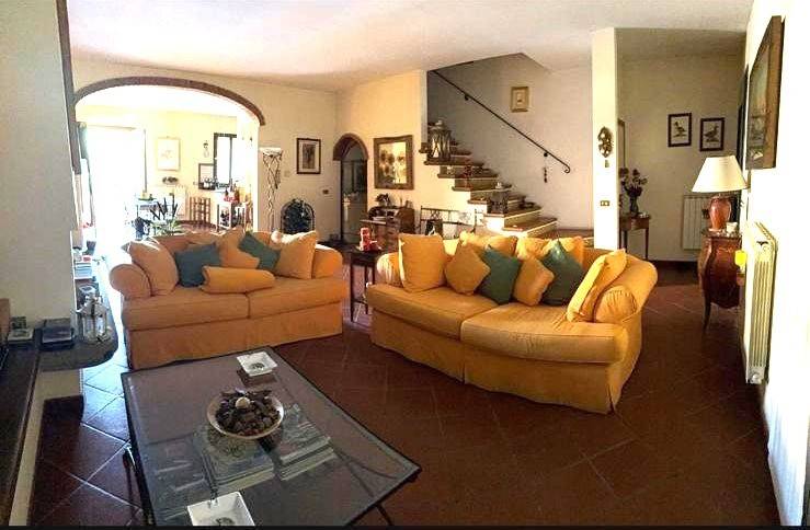 villa in vendita a Poggio a Caiano